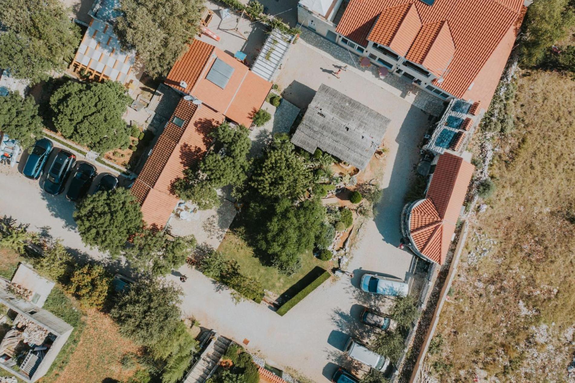 Kalpic Suites & Villa Lozovac Buitenkant foto