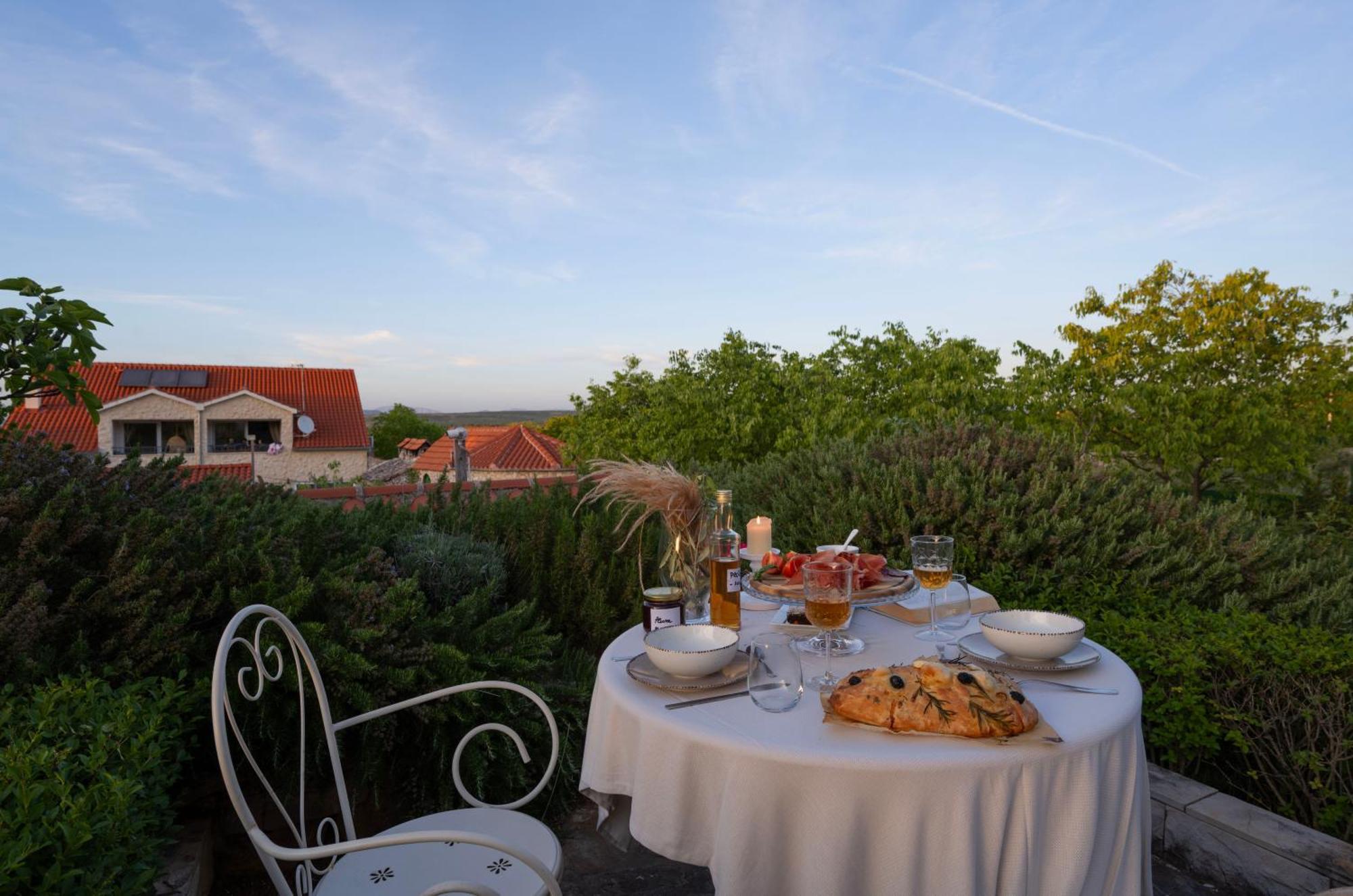 Kalpic Suites & Villa Lozovac Buitenkant foto