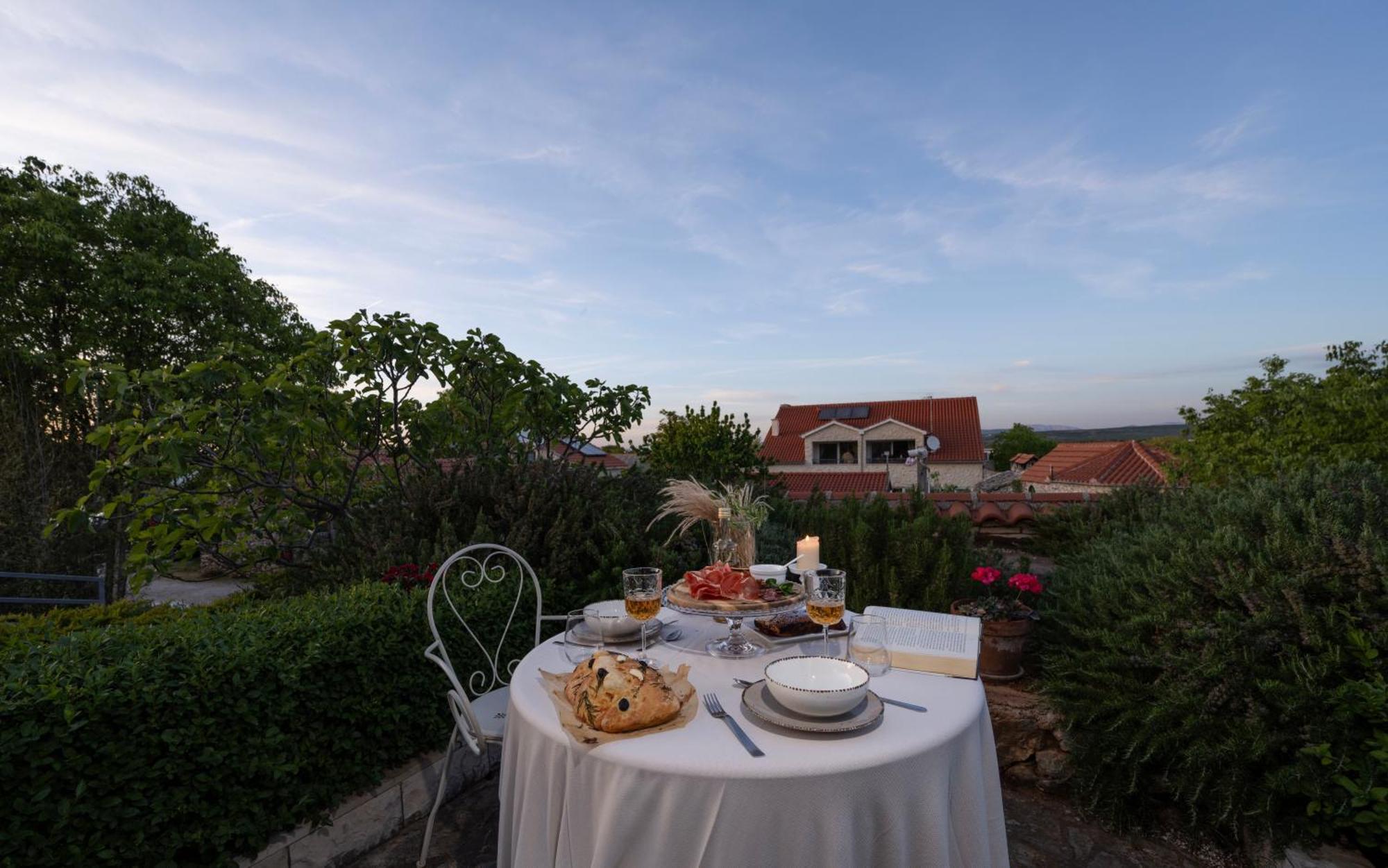 Kalpic Suites & Villa Lozovac Buitenkant foto