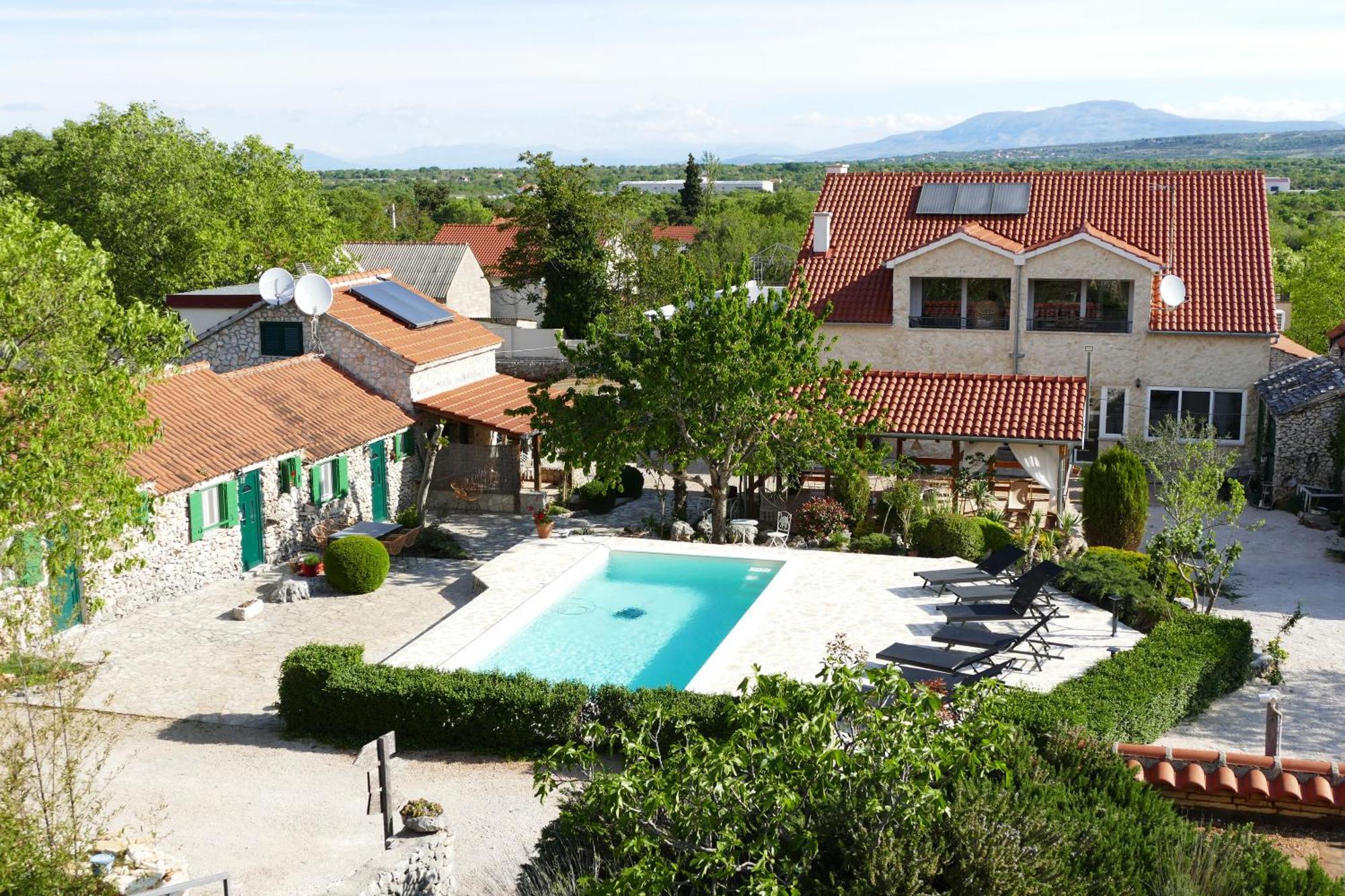 Kalpic Suites & Villa Lozovac Buitenkant foto