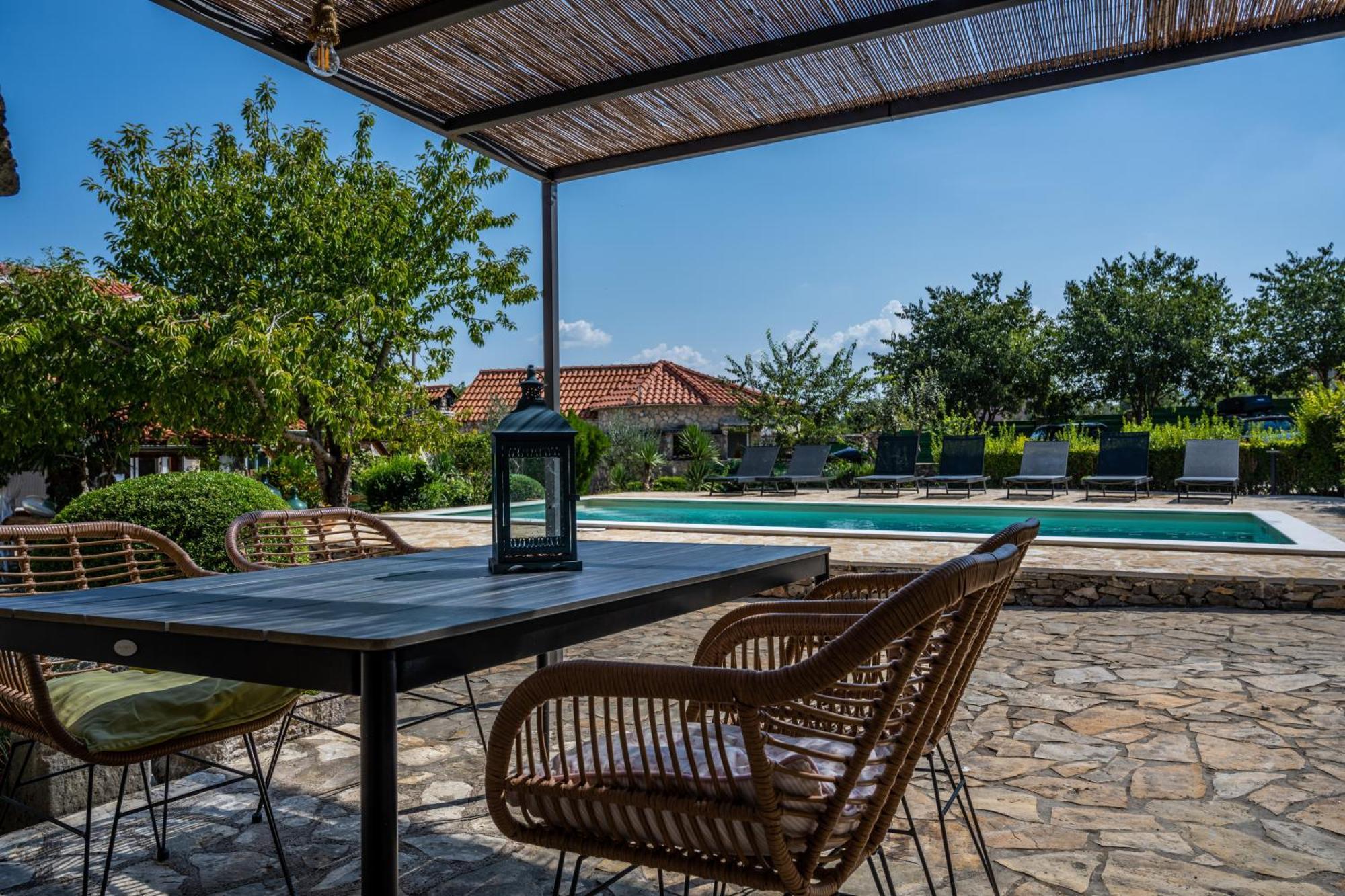 Kalpic Suites & Villa Lozovac Buitenkant foto