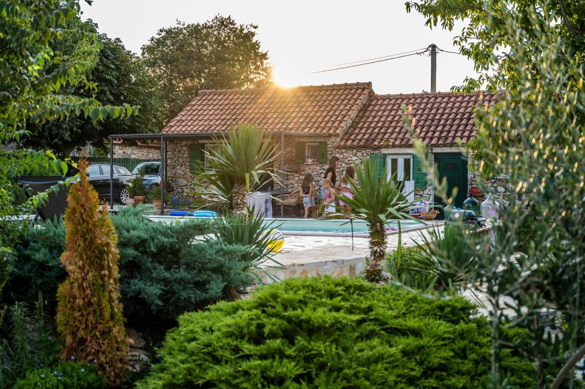 Kalpic Suites & Villa Lozovac Buitenkant foto